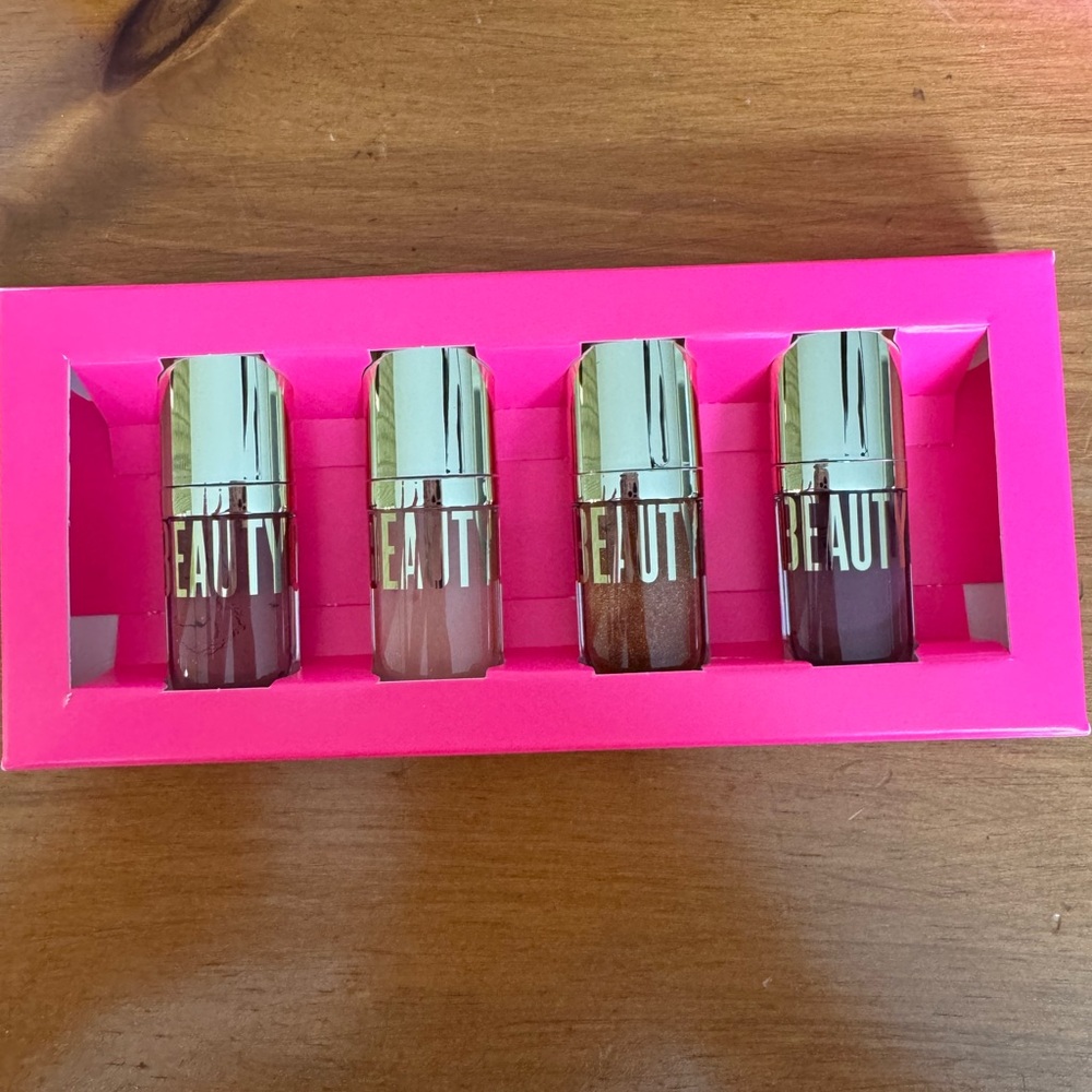 Beautycounter Mini Beyond Gloss